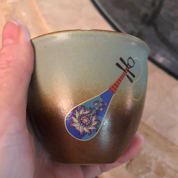 Handcrafted Ceramic Cup with Floral Design - Picture 5 of 5